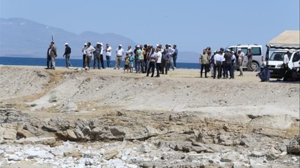 Van Gölü'nde kaybolan genci arama çalışmaları sürüyor