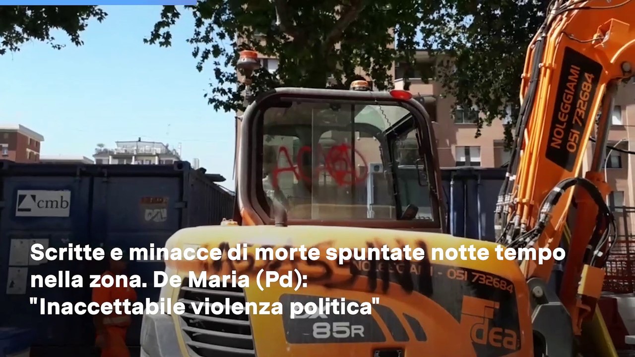 Vandali sui muri del Circolo Pd e in viale della Repubblica dopo gli scontri al parco Don Bosco