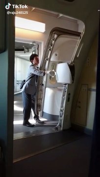 6c46e9ed-afd9-4887-8521-214c531e898e-1_all_4964