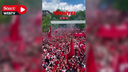 Ay-yıldızlı taraftarların maç günü coşkusu başladı