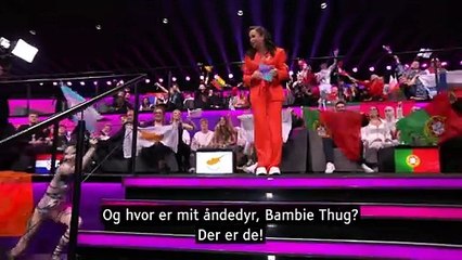 KLIP i Semi 1 ||| Petra Mede med 4 unge dansere i green room ||| Eurovision Song Contest 2024 ||| DRTV