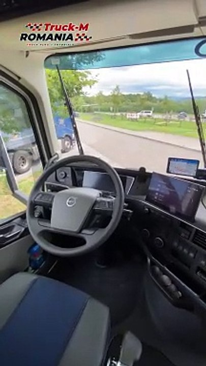 Au Ramas Stergatoarele in Sus !