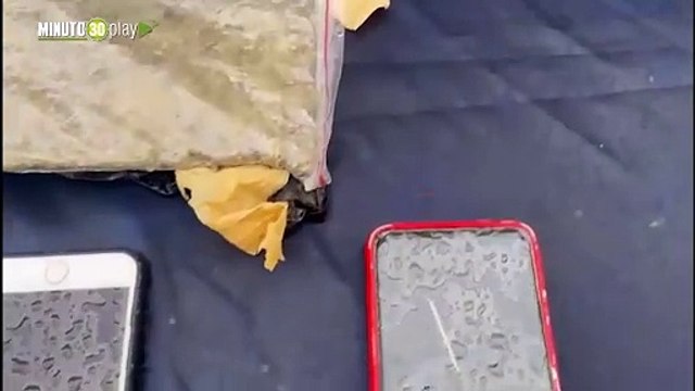 Capturadas cinco personas en un taxi con 700 gramos de marihuana