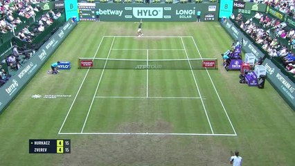 Descargar video: Halle - Hurkacz surprend Zverev et file en finale