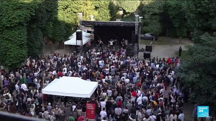 Songs ringed out all night in French nationwide "music party"