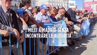 Medaglia d'onore al presidente argentino Milei: polemiche in Spagna