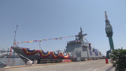'필리핀 초계함' 진수식..."안보 동맹 강화 초석" / YTN