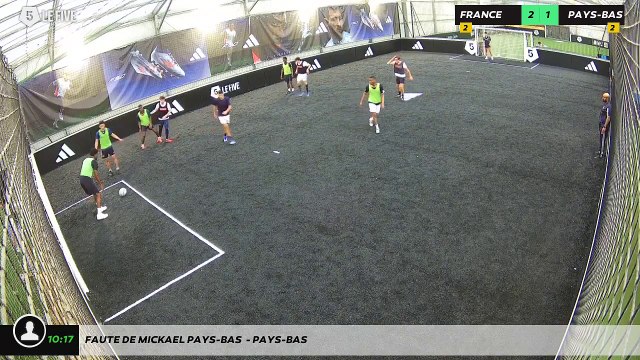 Faute de Mickael Pays-bas - PAYS-BAS