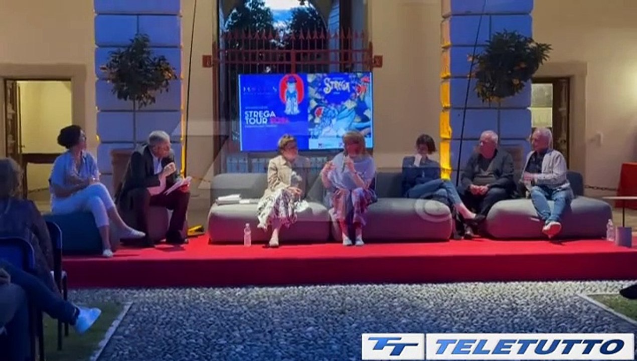 Video News - Strega Tour: Raffella Romagnolo