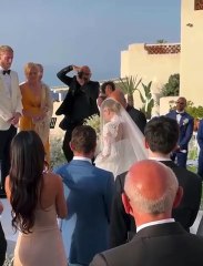 Diletta e Karius hanno detto sì a Vulcano, le immagini degli sposi all'altare