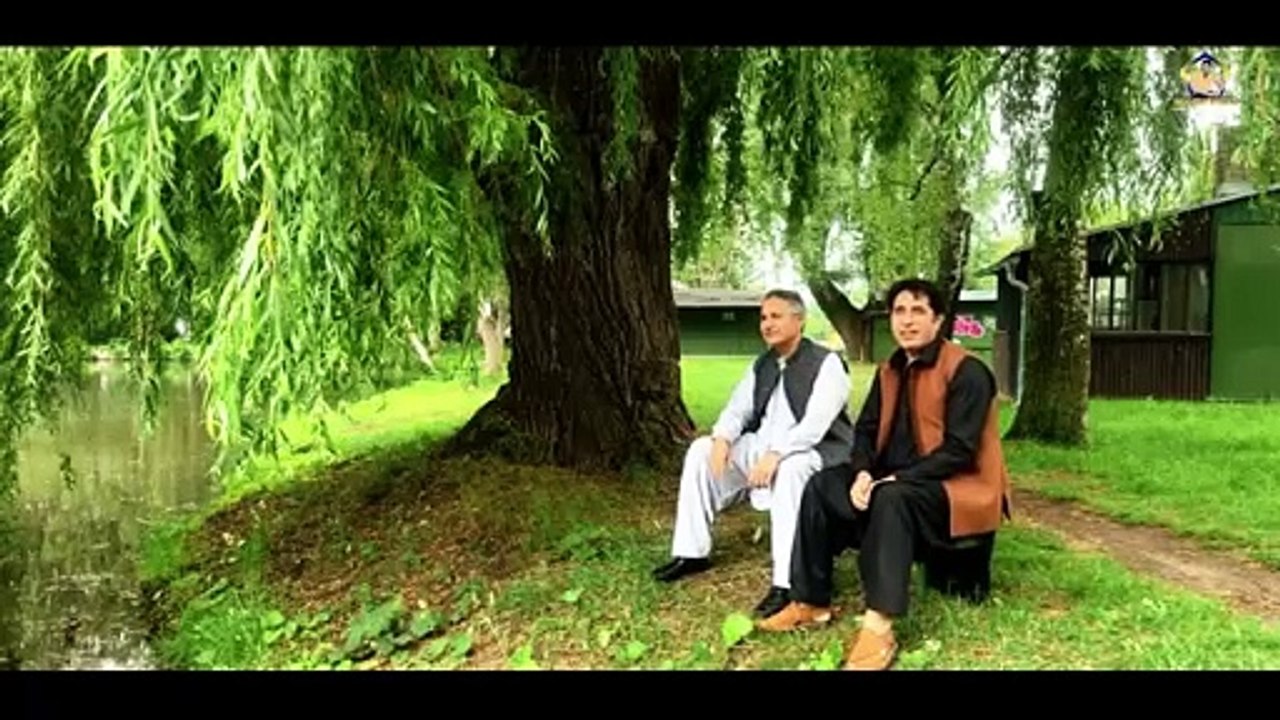 Hroon_Bacha_And_Ishaq_Khan_Duet_Tappay_For_The_First_Time_Awal_Ba_Kala_Kala_Gham_Woo_#foryou_#viral(360p)