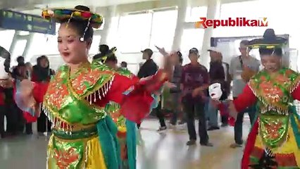 Kemeriahan HUT Jakarta di LRT Jabodebek