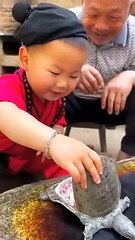 Chinese burger Grilled turtle meat on stone slab