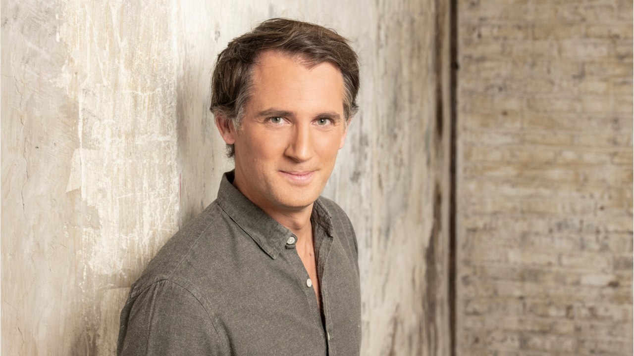 GALA VIDEO - Raphaël de Casabianca confirme son départ de Rendez-vous en terre inconnue : “Pour moi mais aussi pour ceux que j’aime”