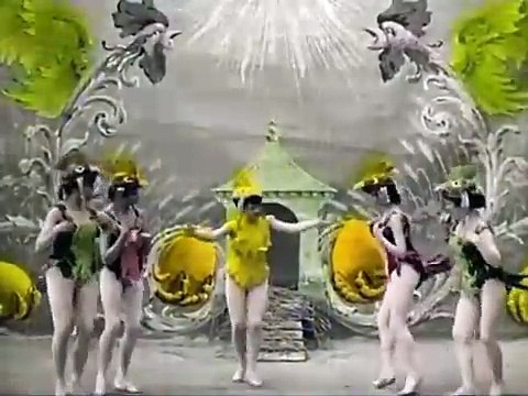 La poule aux oeufs d'or Bande-annonce (EN)