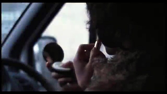 Under the Skin Bande-annonce (EN)