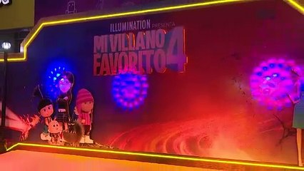 "Gru" acude a su propia premier: Andrés Bustamante en Mi Villano Favorito 4