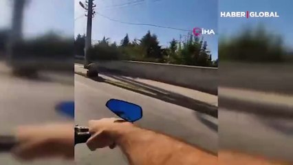 Kurgu mu gerçek mi? Aynasını kıran motosikletliye silah çekti
