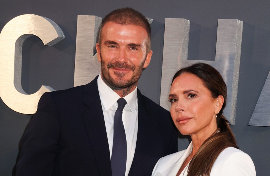 Victoria Beckham revela que su marido David nunca la ha visto sin las cejas perfectamente depiladas