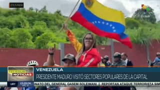 ¡No a la privatización! Los servicios son gratuitos en Venezuela.