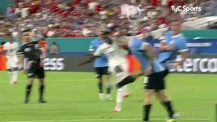 Uruguay 3 x 1 Panamá  Copa América 2024  La selección de Bielsa arrancó con el pie derecho