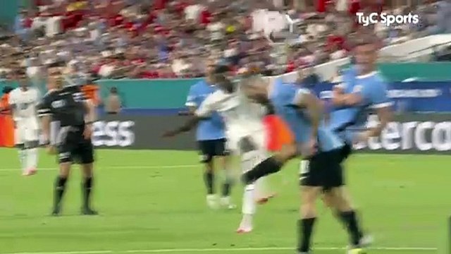 Uruguay 3 x 1 Panamá Copa América 2024 La selección de Bielsa arrancó con el pie derecho