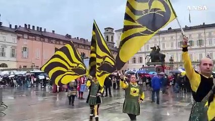 Torino, l'accensione del faro' di San Giovanni in Piazza Castello