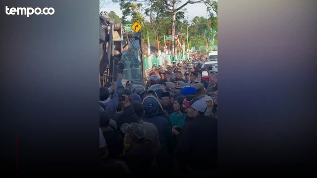 PKL di Kawasan Puncak Bogor Digusur, Warga Berikan Perlawanan