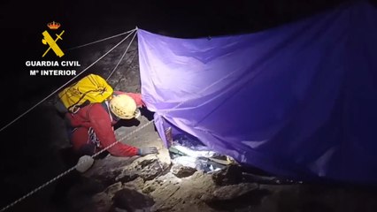 Operativo de búsqueda de la Guardia Civil para localizar a los dos espeleólogos desaparecidos