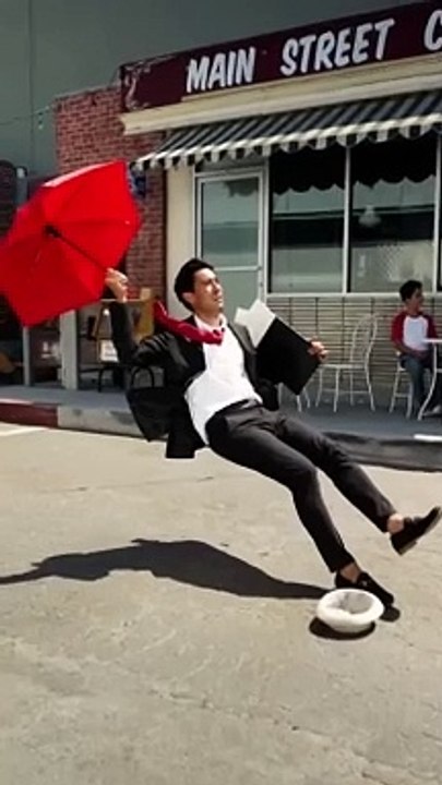 Street_Performer_Defies_the_Laws_of_Physics_in_this_Amazing_Performance(480p)
