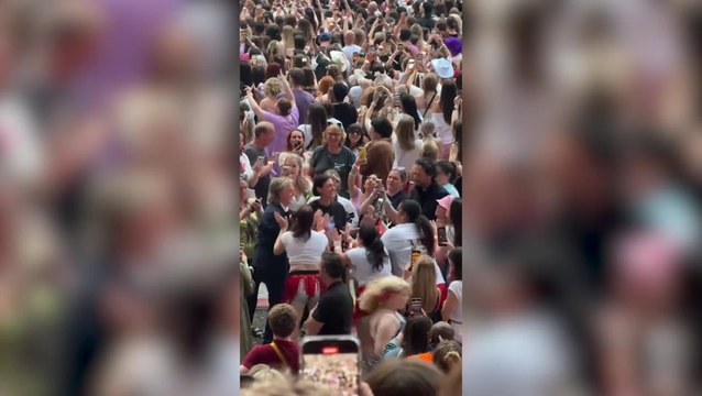 Paul McCartney dances with Taylor Swift fans at Wembley concert