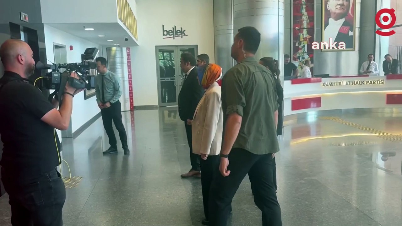 Özgür Özel, Ayşe Ateş ile görüştü