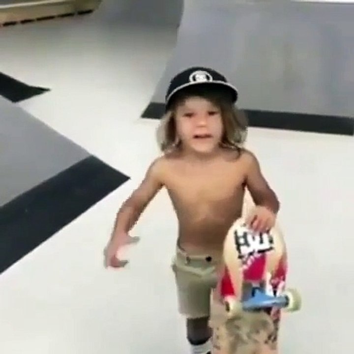 Global Gym Fitness: विश्व स्वास्थ्य Gimnasio mundial اللياقة البدنية Fitness mondial"  This title includes English ("Global Gym Fitness"), Hindi ("विश्व स्वास्थ्य"), Spanish ("Gimnasio mundial"