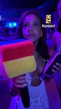 On a demandé aux festivaliers du Sonar Festival de nous chanter leur musique pref