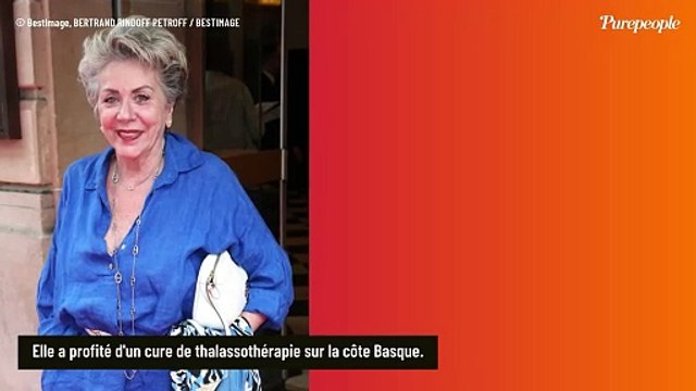 Catherine Laborde entourée des siens à l'île d'Yeu... mais loin de ses soeurs Françoise et Geneviève qui profitent d'une détente luxe à deux, loin des tracas