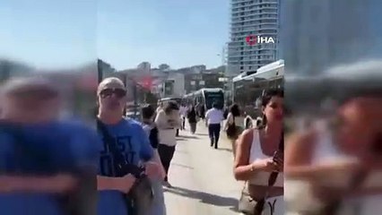 Seyir halindeki metrobüste yangın çıktı: O anlar kamerada