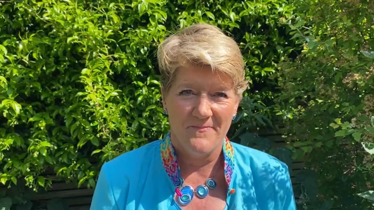 Clare Balding voices support for animal charity as Edwinstowe choir hit high notes