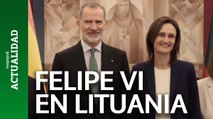Felipe VI visita el Parlamento de Lituania