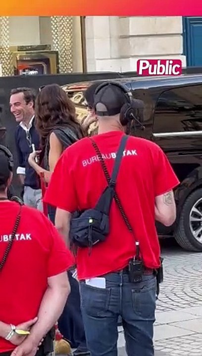 Kendall Jenner est actuellement à Paris pour la Fashion Week, et hier, elle a surtout marqué les esprits en fermant le défilé Vogue World à cheval