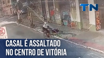 Casal é assaltado no Centro de Vitória