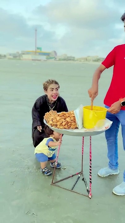 Wait_for_end_Eid_Mubarak_#shorts_#trending_#youtubeshorts_#viralvideo_#holidayswithshorts(720p)