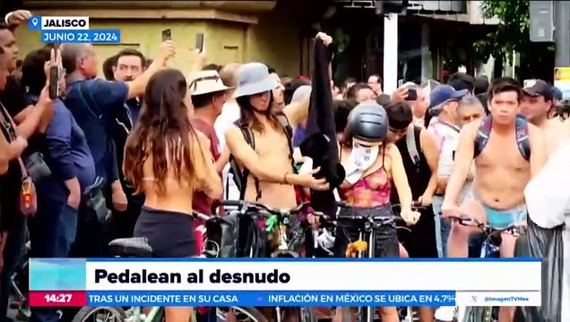 ¡Al desnudo! Así piden respeto hacia los ciclistas en Guadalajara