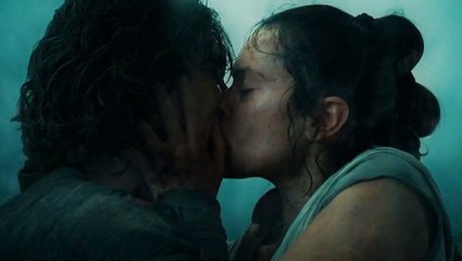 10 Star Wars Scenes Everyone Wishes They Could Unsee