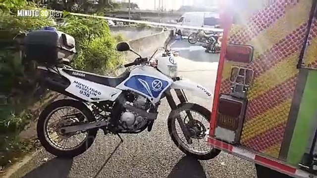 Motociclista fallece en el puente de la 30 de Medellín varios vehículos estuvieron involucrados