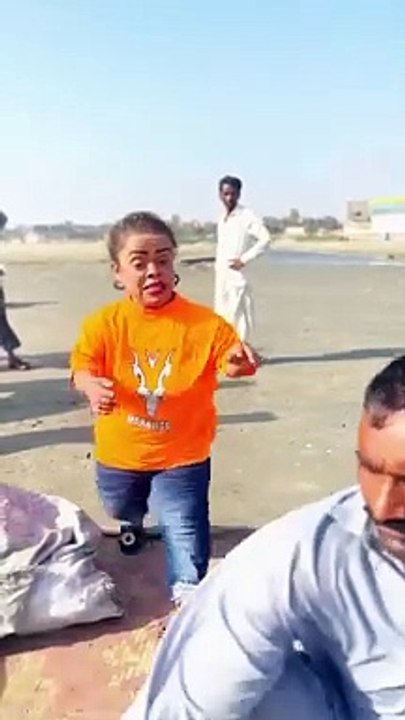 Funny clip public chhota Don