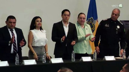 Capacitan a policía en temas de migración y asilo