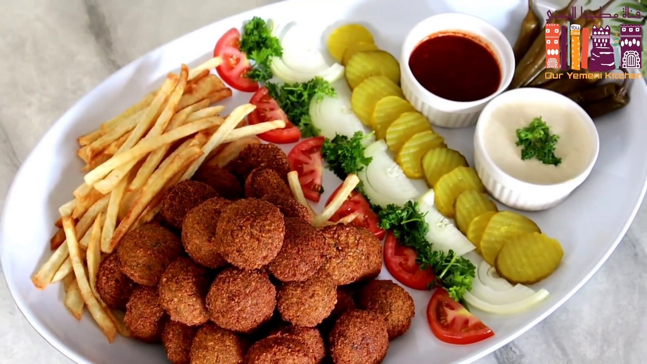 - الطريقة الصحيحة لعمل فلافل خفيفة ومقرمشة  Light and Crunchy Falafel Recipe_