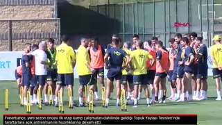 Fenerbahçe'nin antrenmanına taraftarlardan yoğun ilgi