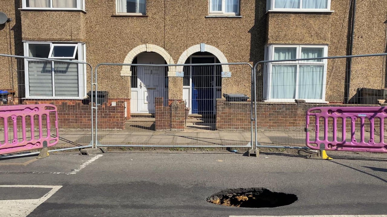 Part of Balfour Road closed as ‘deep’ sinkhole...