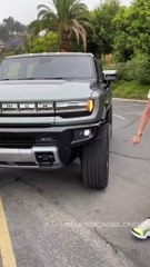 World's First Electric Hummer ⚡️